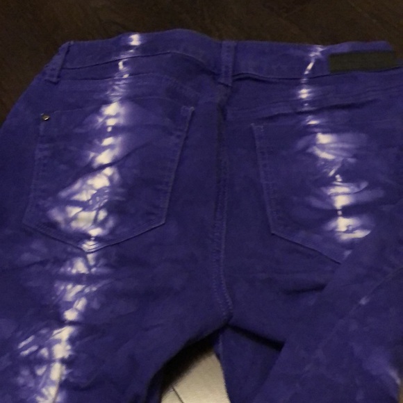 DKNY Tye Dye jeans - Picture 11 of 11